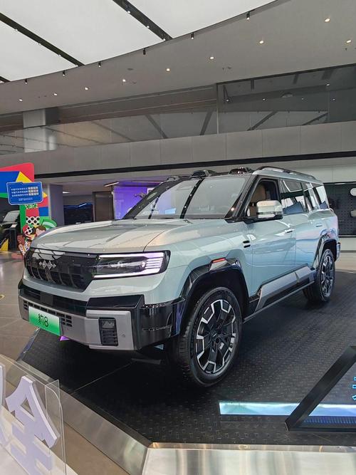 佛山67比亚迪方程豹硬派越野的爆款，英菲尼迪35周年与你共成长